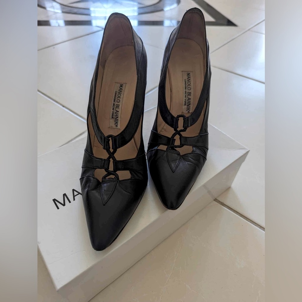 Manolo Blahnik Black Heels Size: 39 1/2